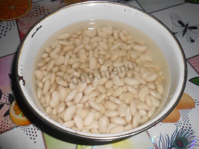 Шаг 1 приготовления Мясной фасолевый суп