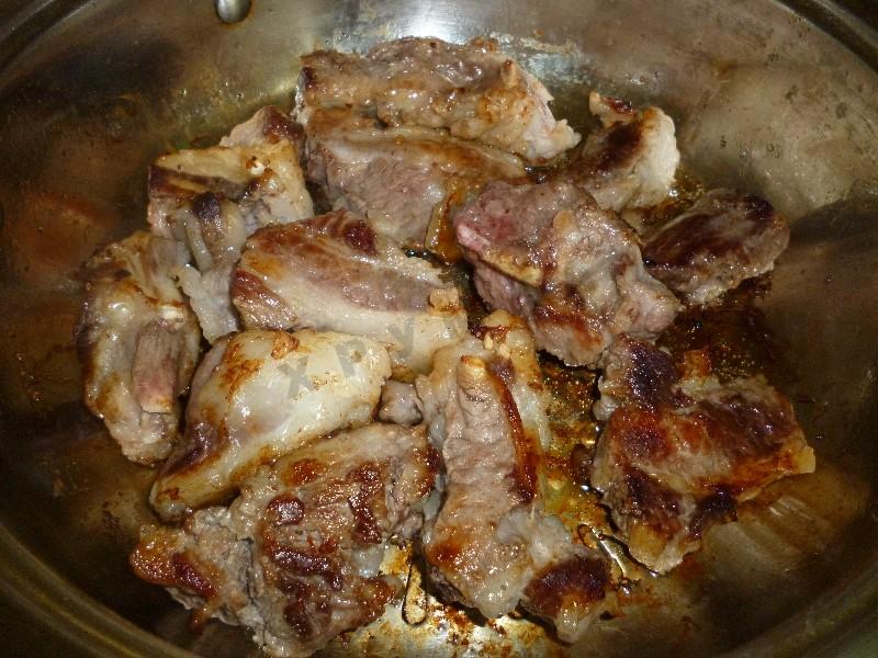 Шаг 2 приготовления Фасолевый суп с грибами и ребрышками