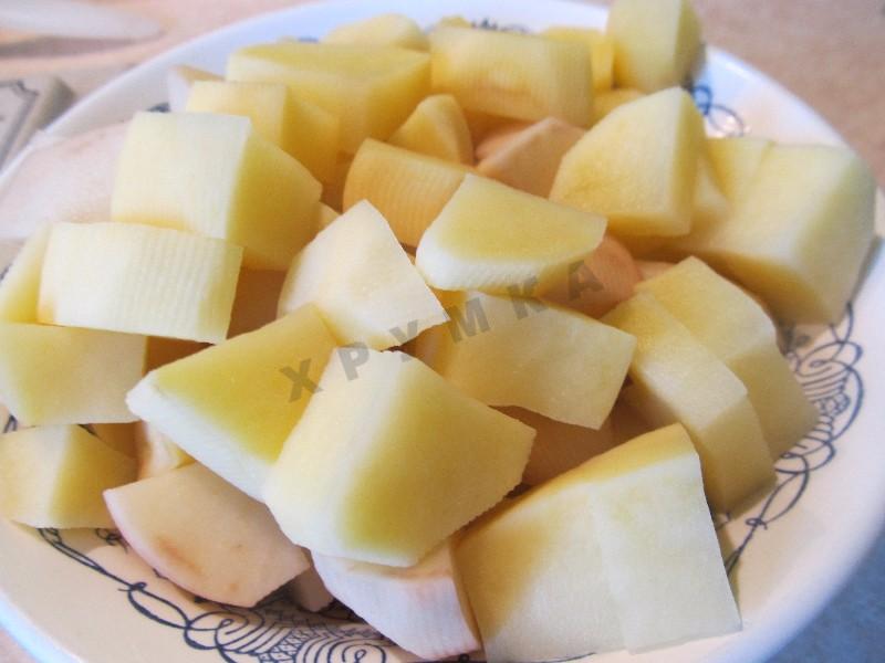 Шаг 6 приготовления Зеленый борщ с крапивой щавелем и яйцом на мясном бульоне