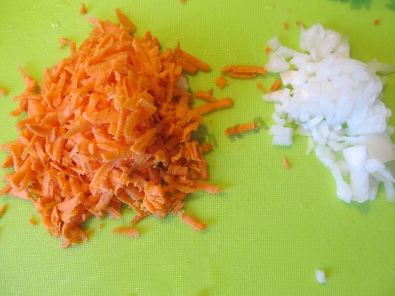 Шаг 7 приготовления Зеленый борщ с крапивой щавелем и яйцом на мясном бульоне