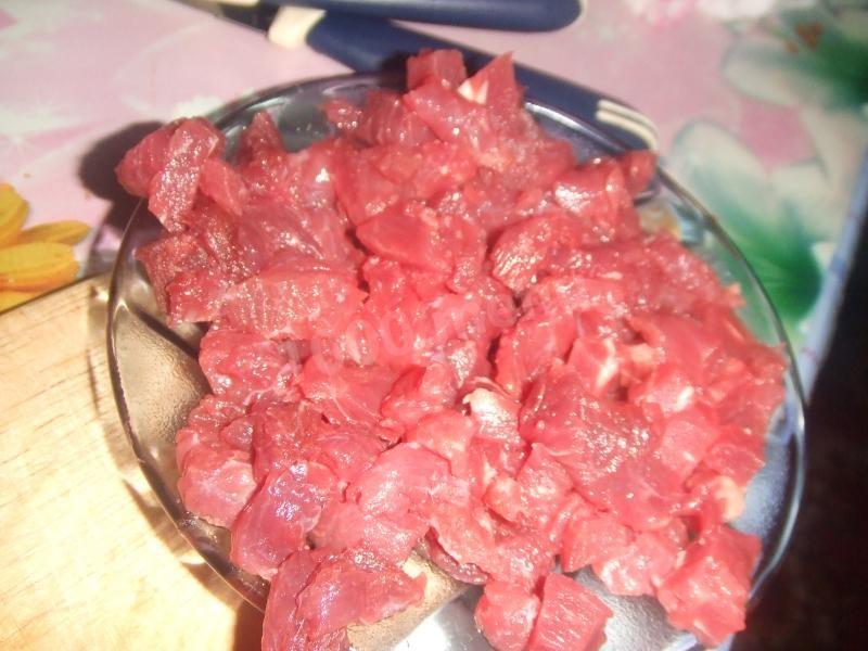 Шаг 2 приготовления Суп с говядиной и рисом на бульонном кубике