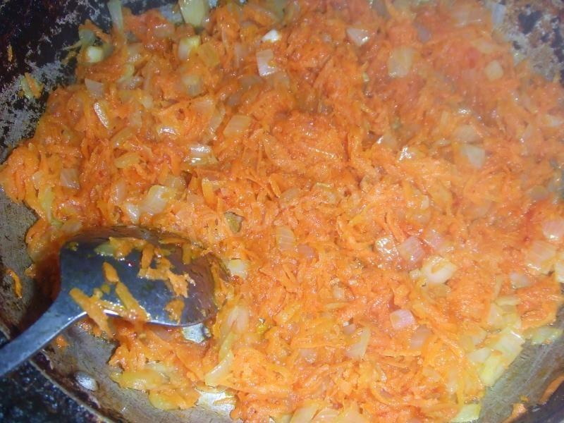 Шаг 8 приготовления Суп с говядиной и рисом на бульонном кубике