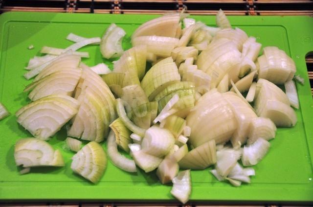 Шаг 3 приготовления Суп со свеклой из курицы