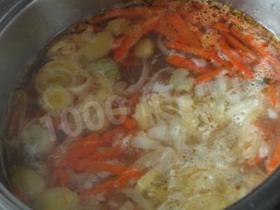 Шаг 6 приготовления Финский суп из красной рыбы Лохикейтто с картошкой