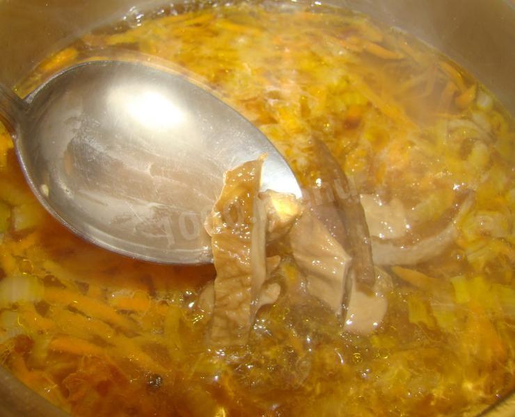 Шаг 13 приготовления Суп лапша с сушеными грибами