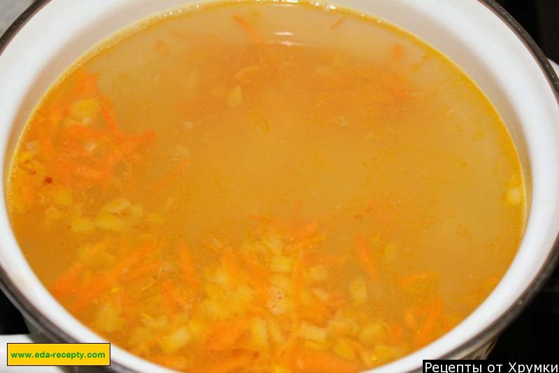 Шаг 5 приготовления Суп картофельный с сыром