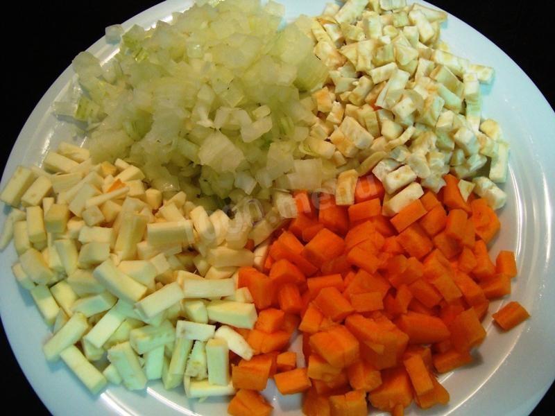 Шаг 2 приготовления Сливочный суп из куриной грудки с грибами