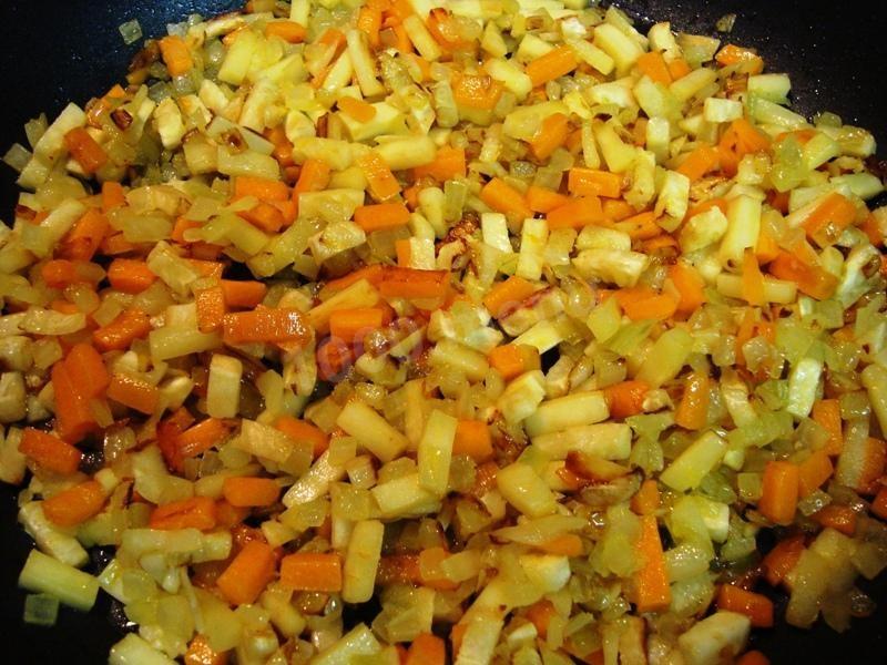Шаг 3 приготовления Сливочный суп из куриной грудки с грибами