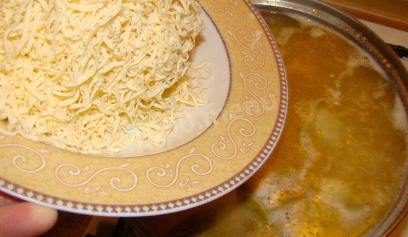 Шаг 8 приготовления Суп пюре с брокколи креветками и сыром