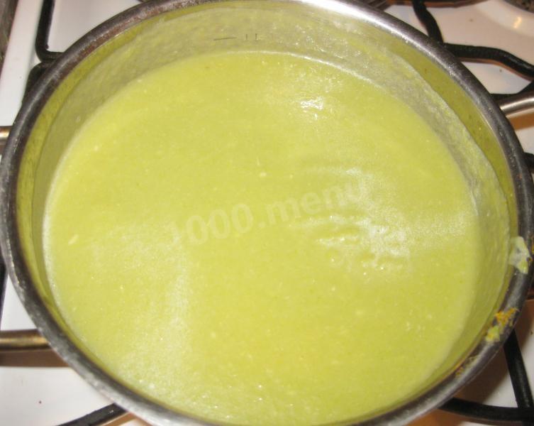 Шаг 11 приготовления Зеленый суп-пюре из стручковой фасоли с сыром