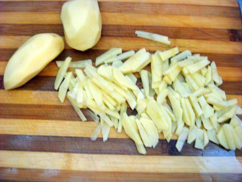 Шаг 14 приготовления Рассольник с говяжьими почками и перловкой