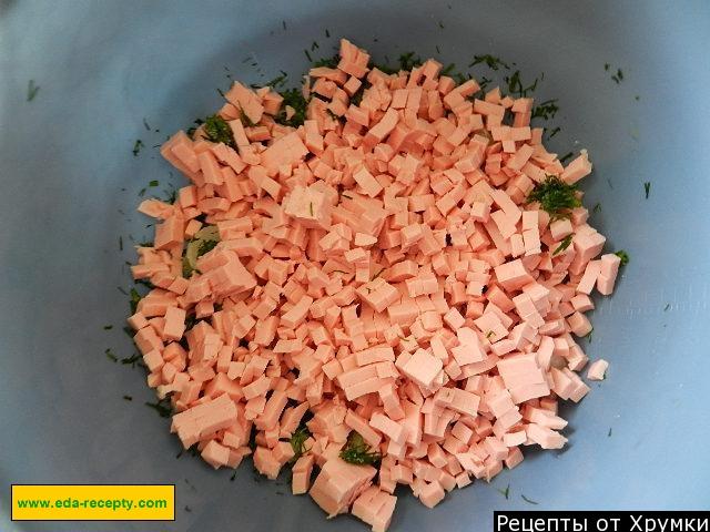 Шаг 3 приготовления Окрошка с вареной колбасой, картошкой и огурцами на квасе