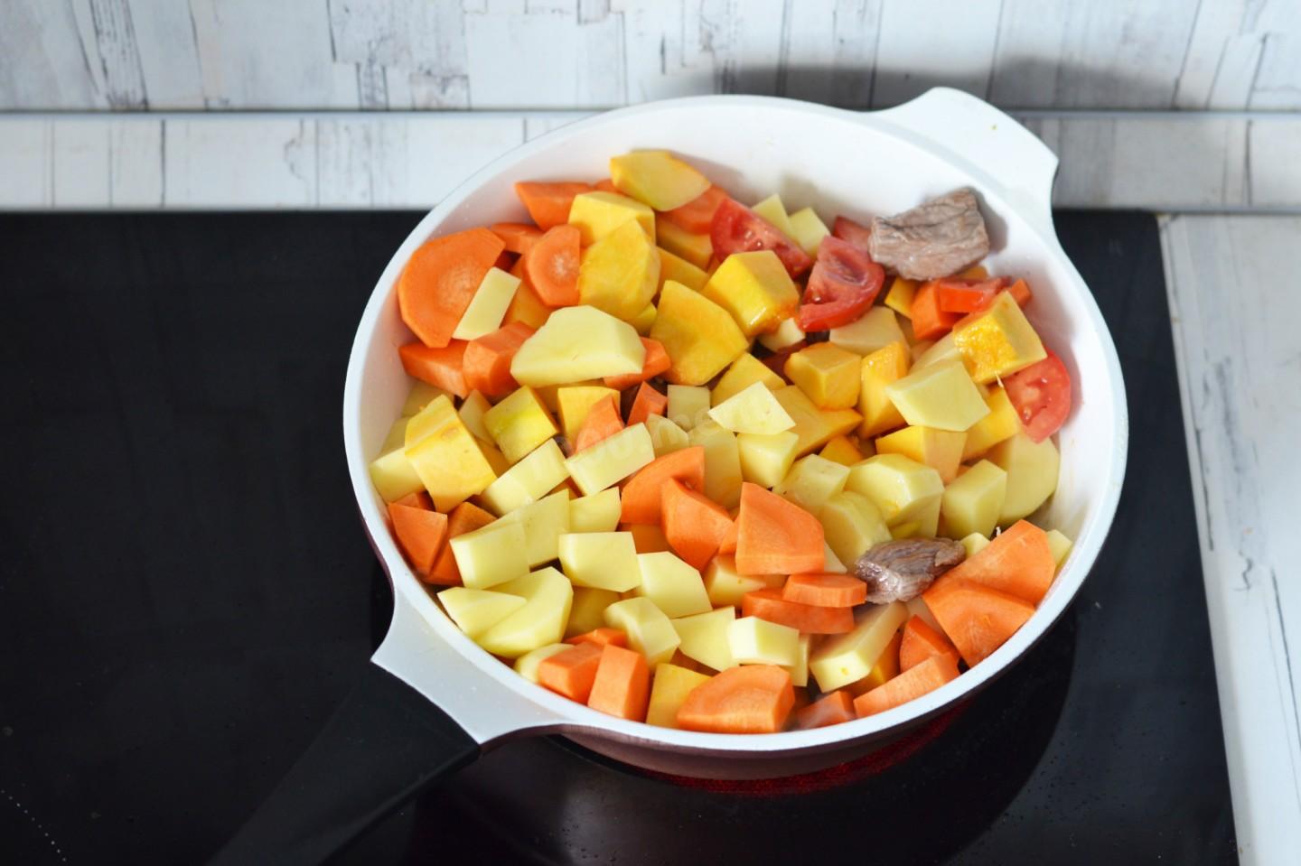 Шаг 10 приготовления Рагу из тыквы с мясом