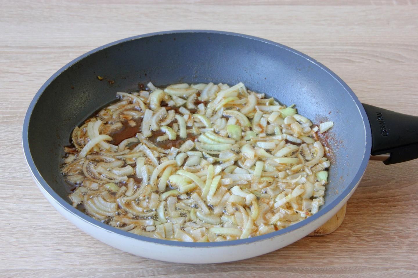 Шаг 8 приготовления Камбала кусочками на сковороде жареная