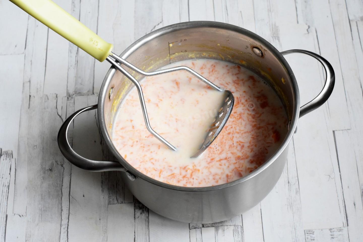 Шаг 6 приготовления Кукурузная каша с тыквой на молоке