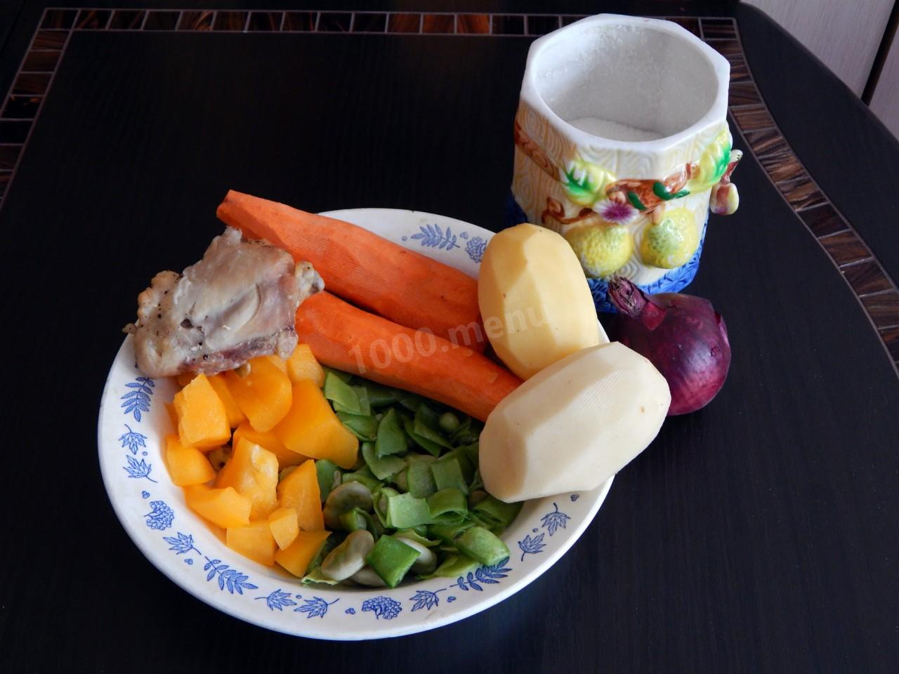 Шаг 1 приготовления Соте из курицы с овощами