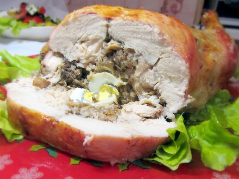 Шаг 19 приготовления Фаршированная курица без костей в духовке