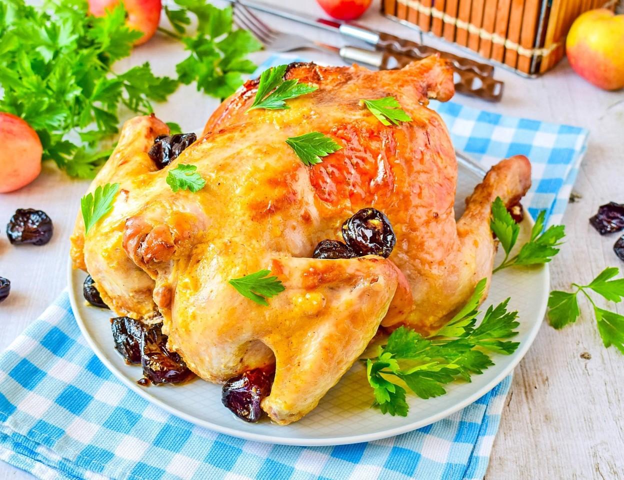 Обложка рецепта Курица с черносливом в духовке