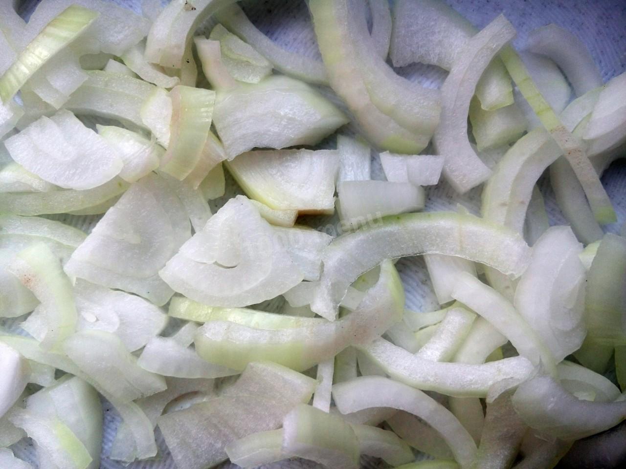 Шаг 3 приготовления Куриные желудки тушеные в сметане