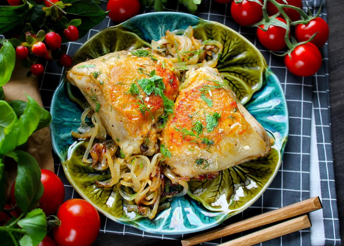 Обложка рецепта Жареные куриные бедрышки на сковороде