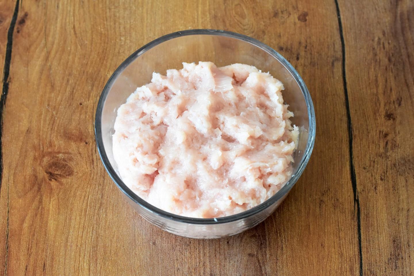 Шаг 3 приготовления Куриные котлеты с подливкой в духовке сочные