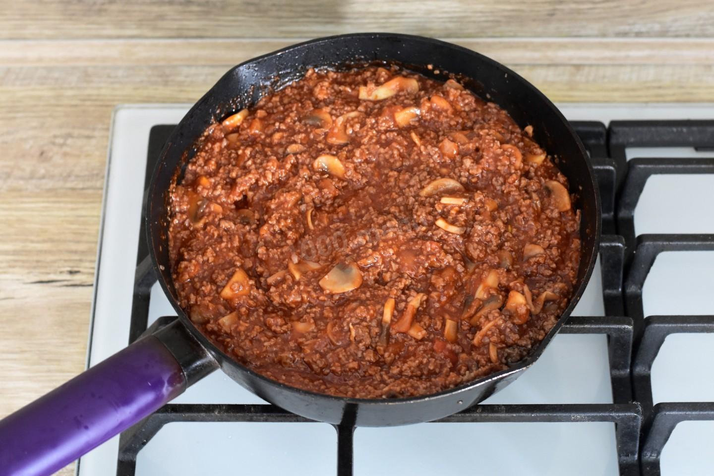 Шаг 9 приготовления Лазанья с фаршем и грибами в духовке