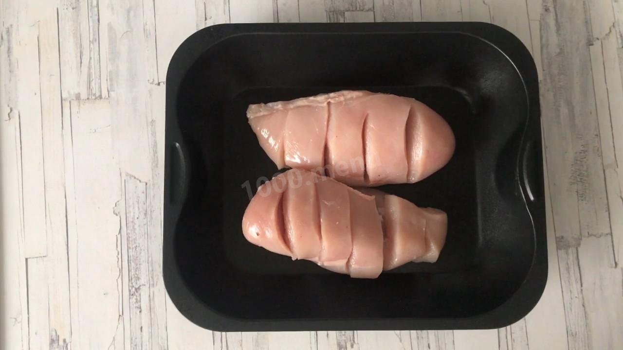Шаг 5 приготовления Филе курицы  фаршированное айвой