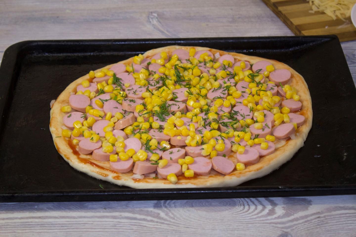 Шаг 18 приготовления Пицца с кукурузой