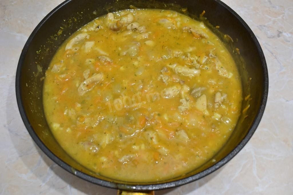 Шаг 7 приготовления Подлива из курицы к макаронам