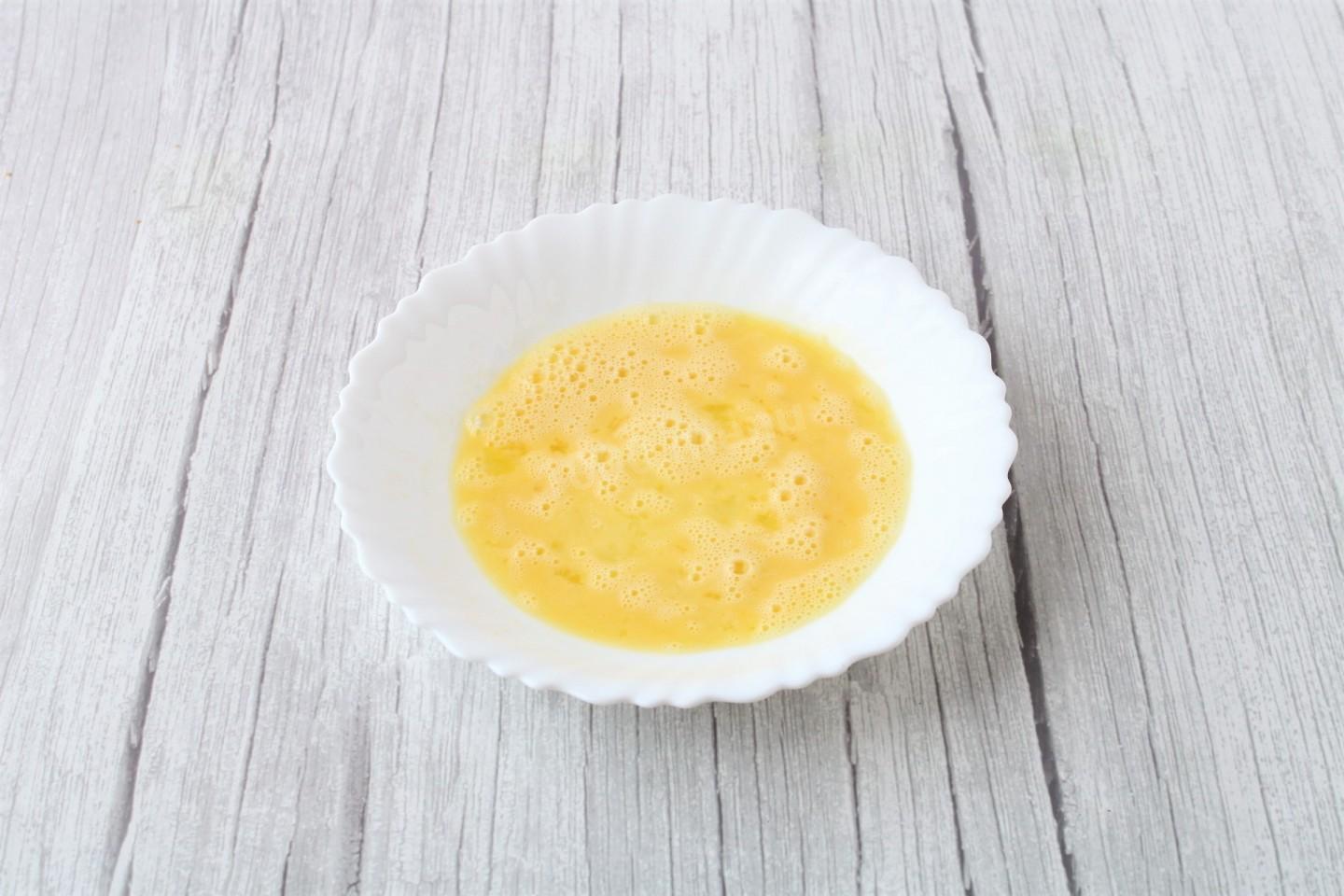 Шаг 7 приготовления Шницель по министерски из куриной грудки