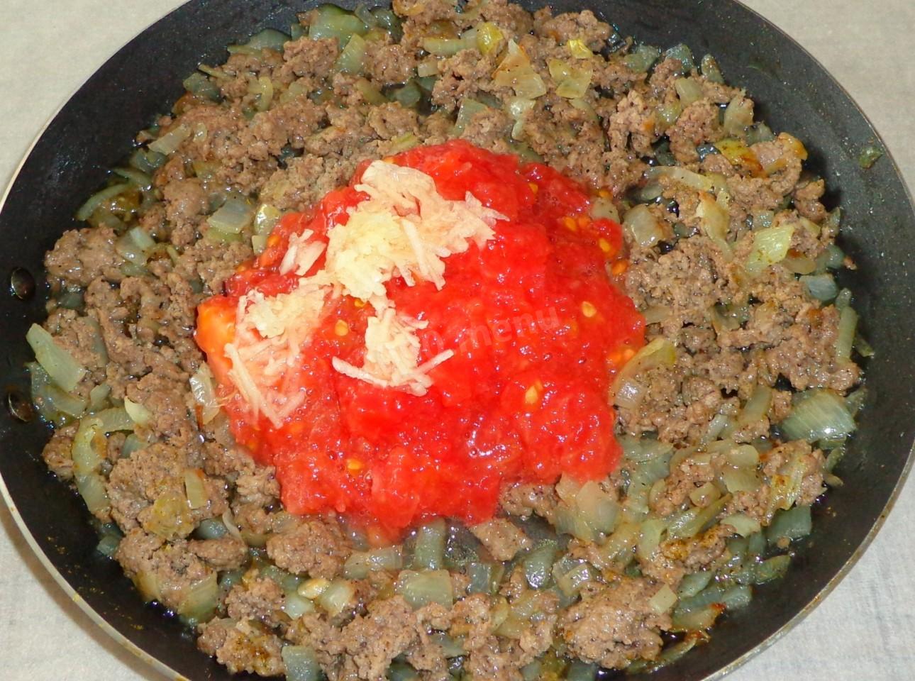 Шаг 7 приготовления Спагетти с помидорами и фаршем