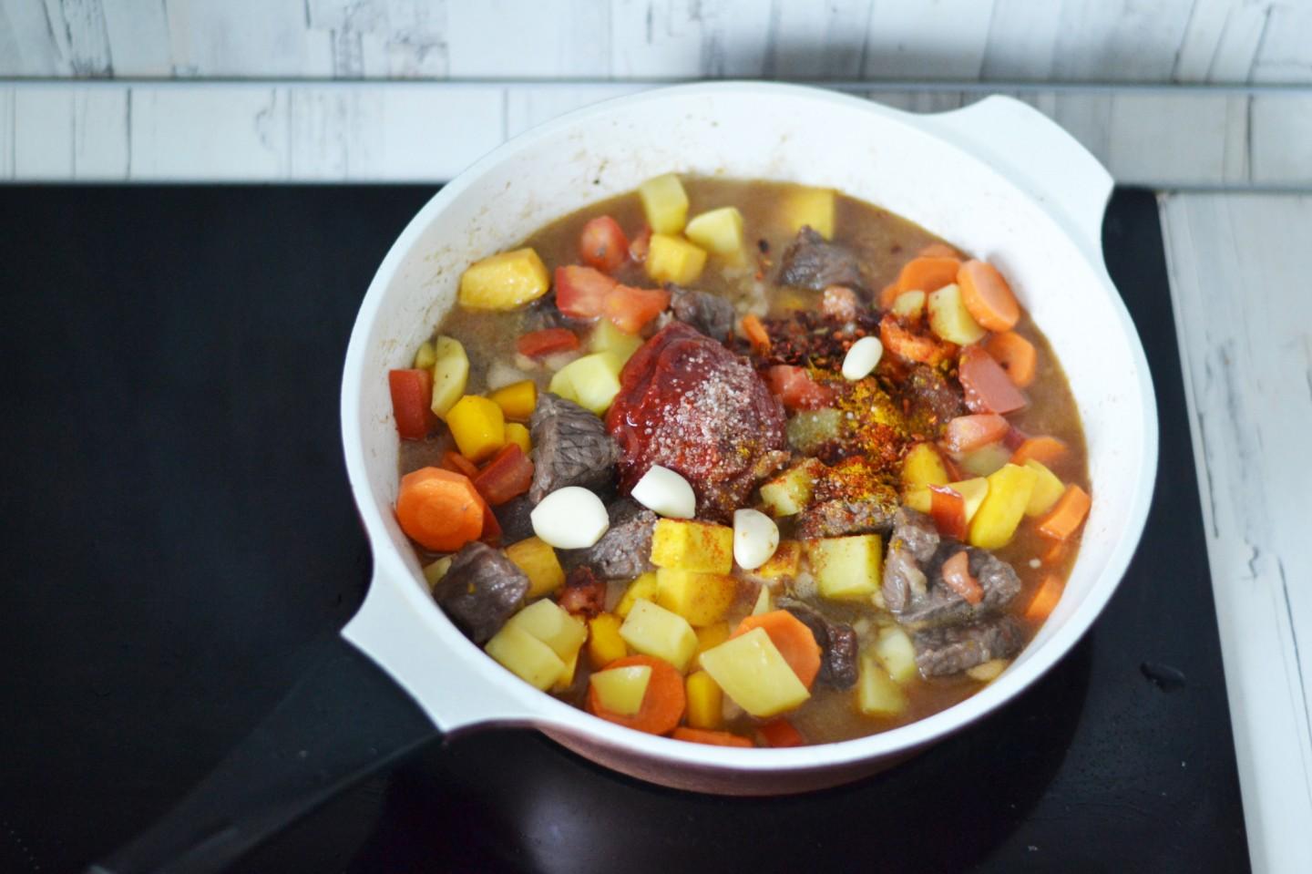 Шаг 12 приготовления Жаркое в тыкве в духовке с мясом