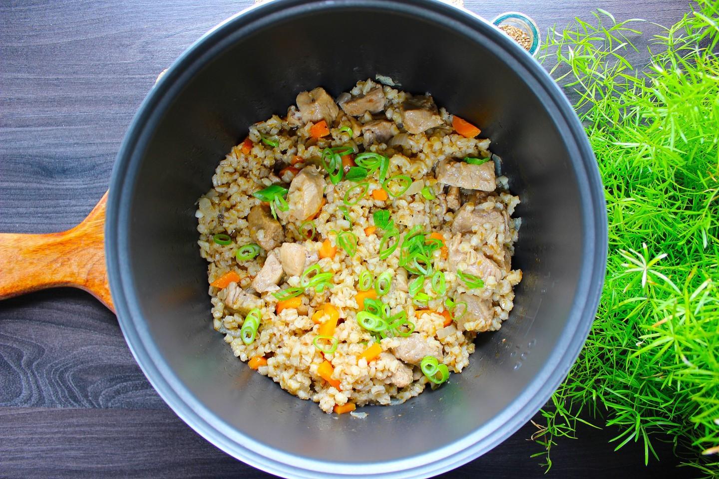 Шаг 8 приготовления Перловая каша с мясом в мультиварке