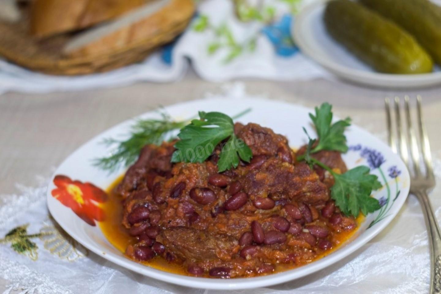 Шаг 23 приготовления Мясо с фасолью в томатном соусе тушеные