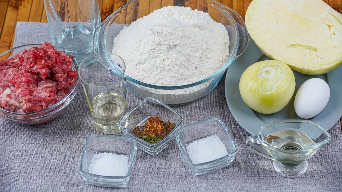 Шаг 1 приготовления Вареники с капустой и фаршем
