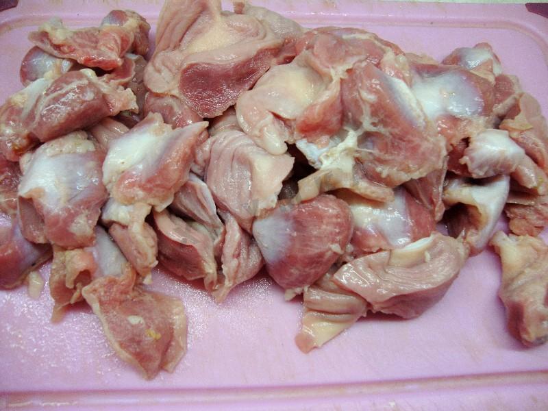 Шаг 3 приготовления Куриные желудочки в мультиварке