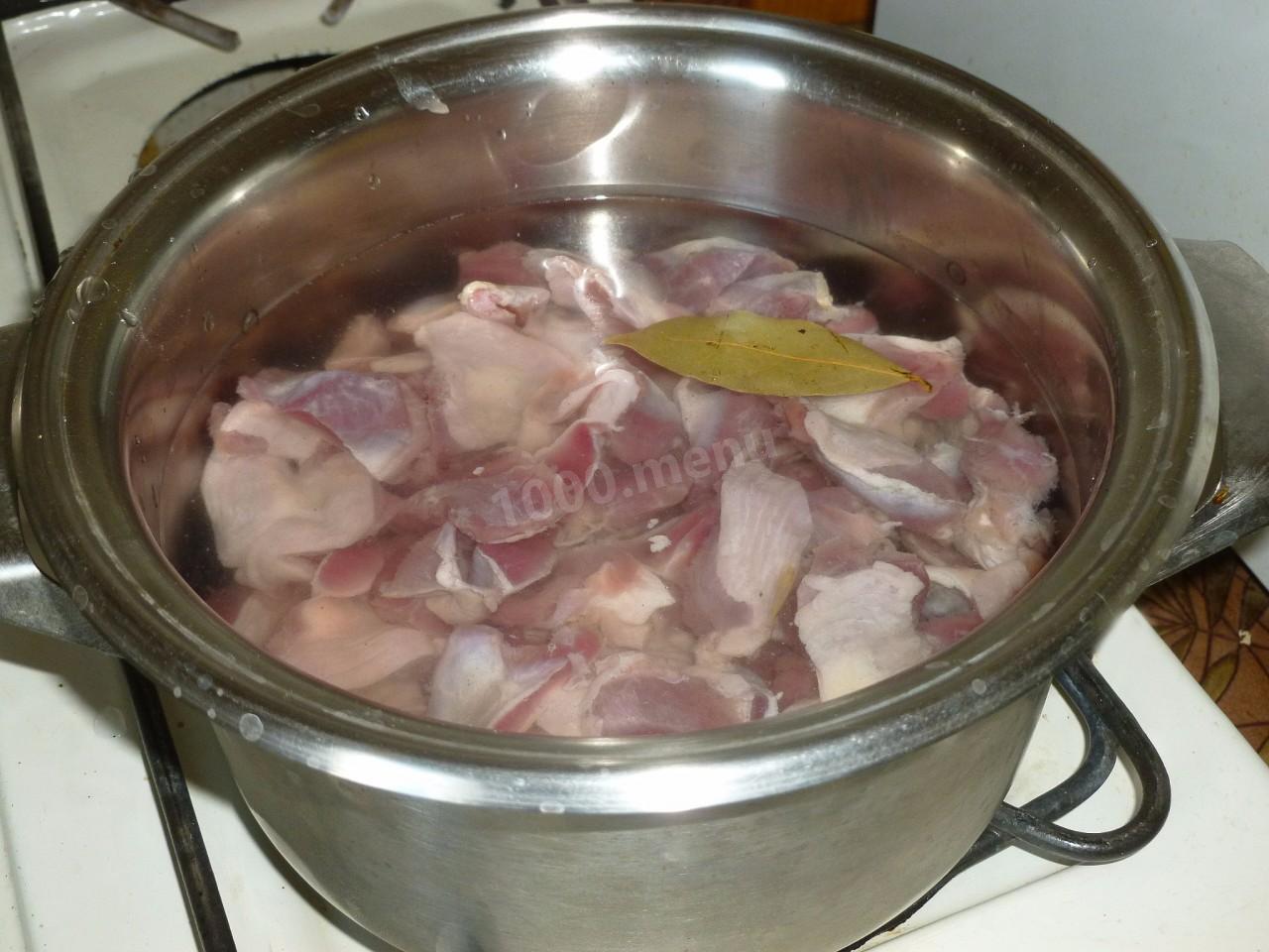 Шаг 3 приготовления Гуляш из куриных желудков