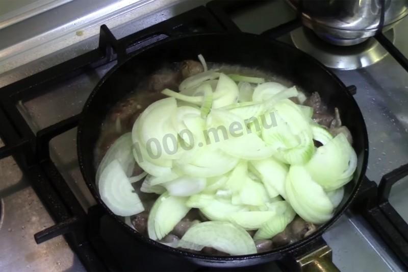 Шаг 8 приготовления Сердце куриное тушеное