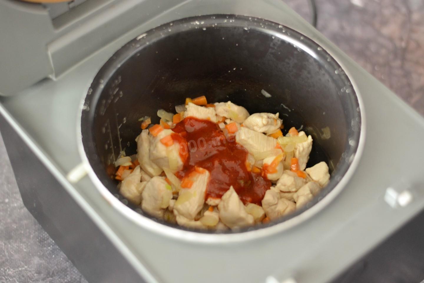 Шаг 5 приготовления Гречневая каша с курицей в мультиварке