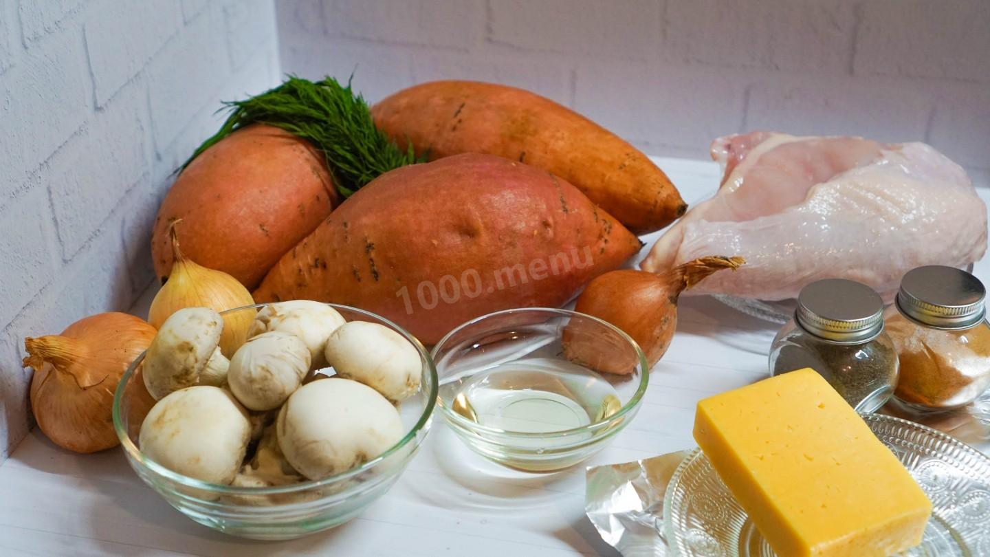 Шаг 1 приготовления Батат с курицей в духовке
