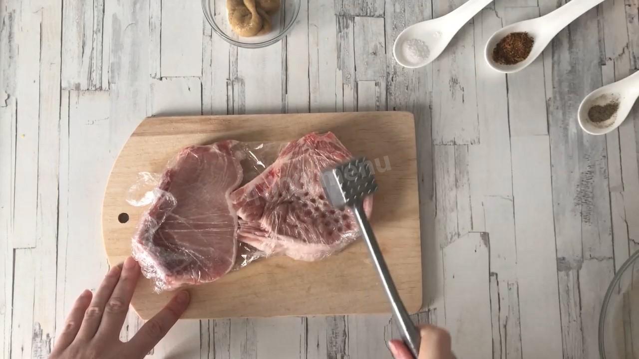 Шаг 2 приготовления Мясо по боярски
