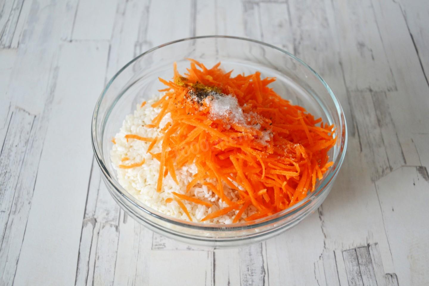 Шаг 5 приготовления Рис в горшочках с курицей