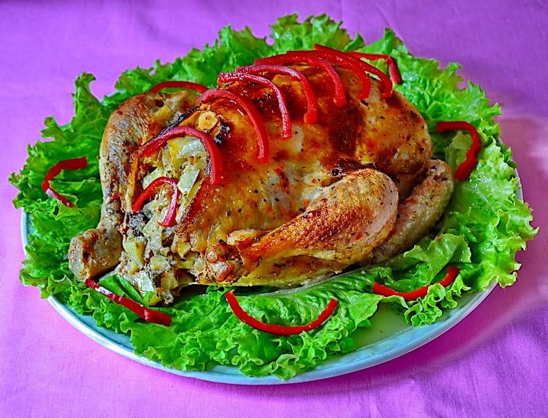 Обложка рецепта Курица фаршированная картошкой в духовке в рукаве
