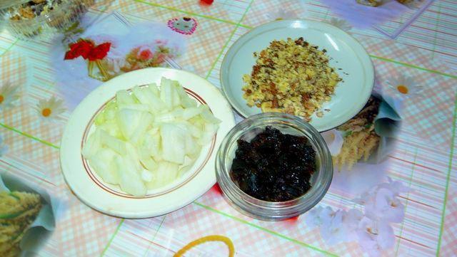 Шаг 5 приготовления Курица фаршированная черносливом