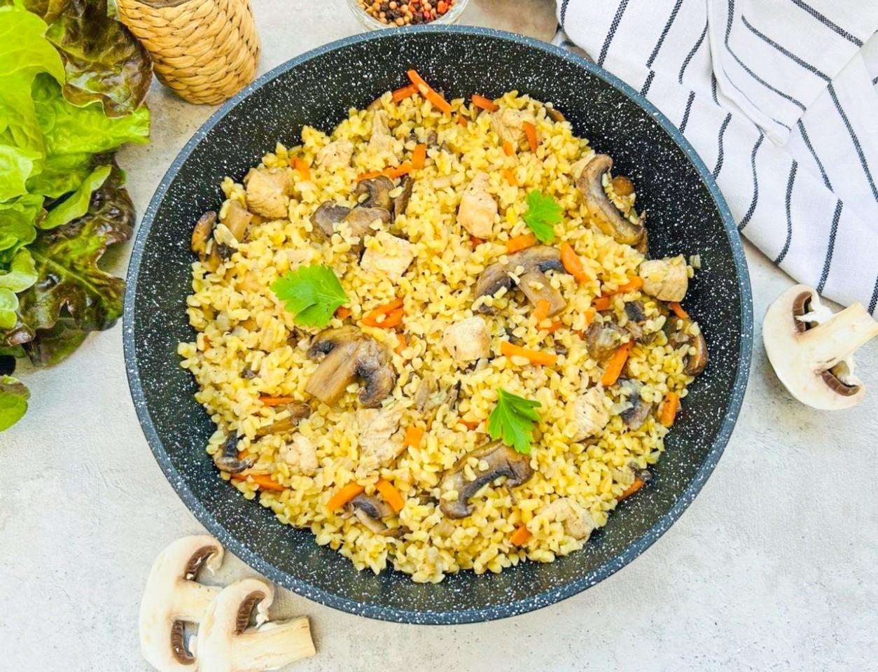 Обложка рецепта Булгур с курицей и грибами