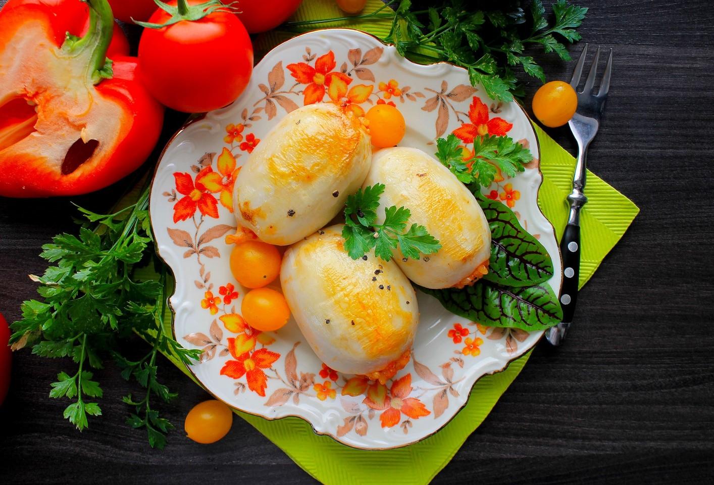 Шаг 12 приготовления Кальмары фаршированные рисом и овощами