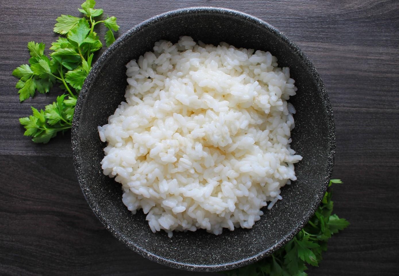 Шаг 6 приготовления Кальмары фаршированные рисом и овощами