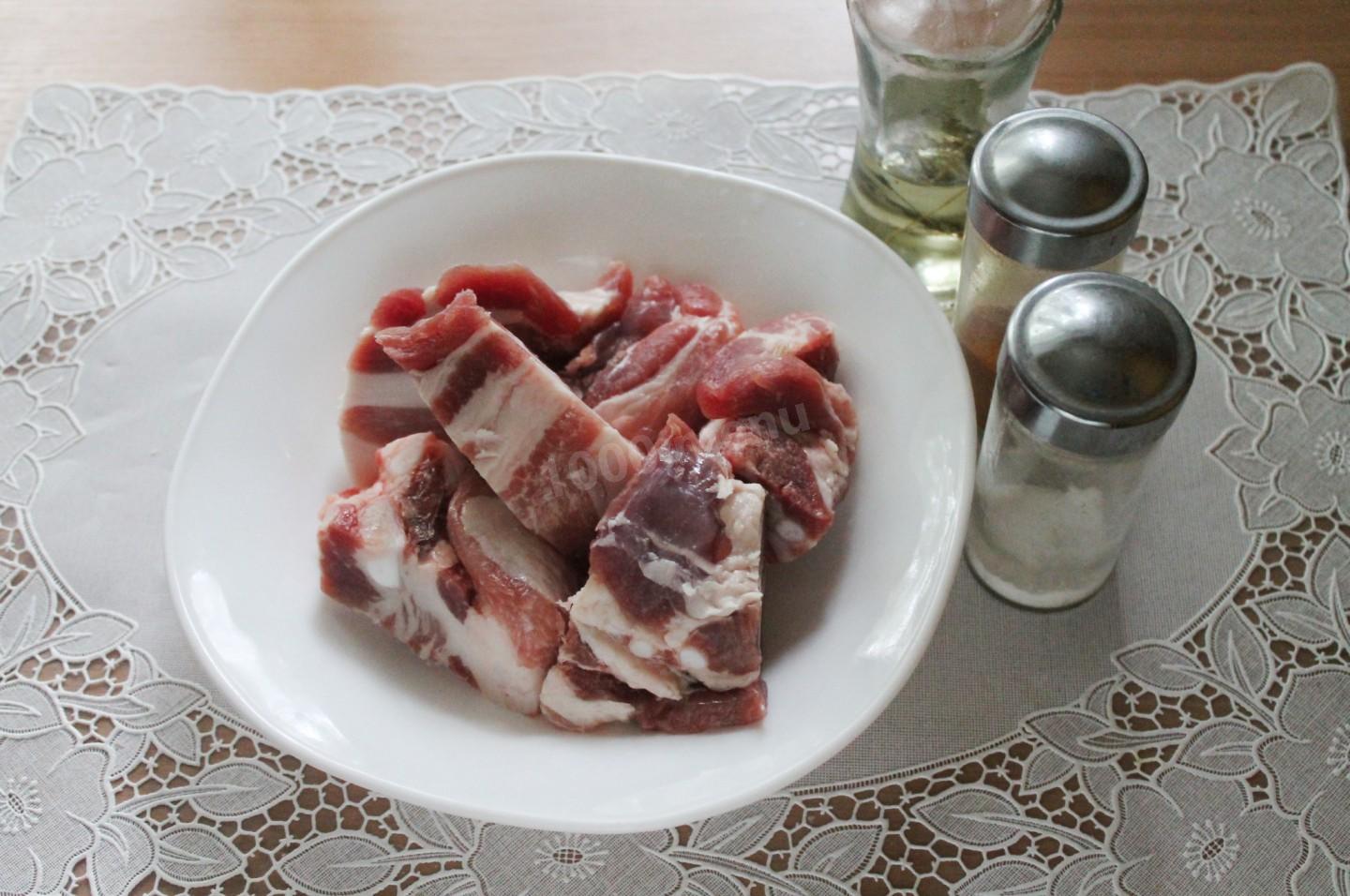 Шаг 2 приготовления Овощное рагу с мясом кабачками и картошкой в духовке