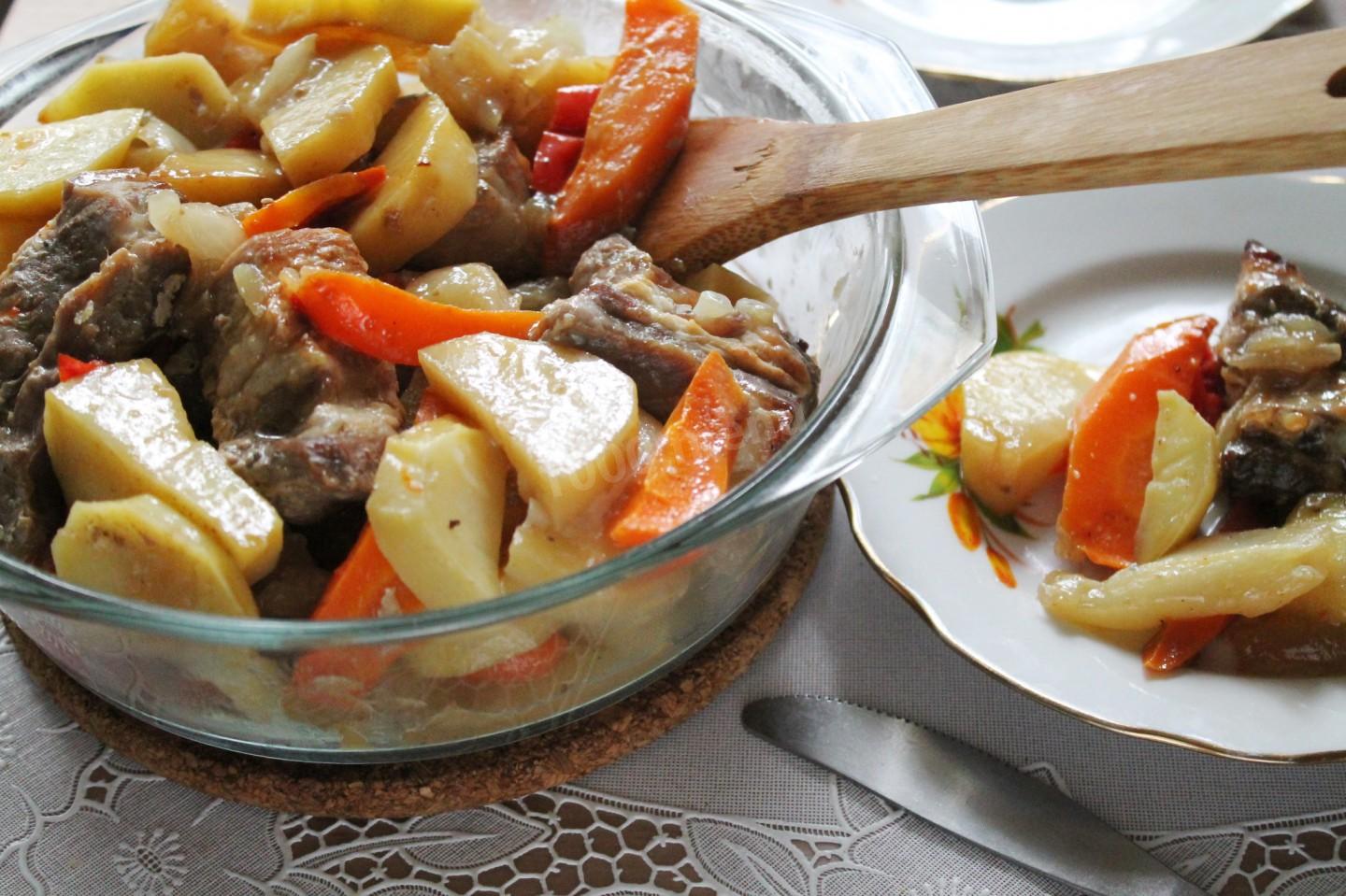 Шаг 6 приготовления Овощное рагу с мясом кабачками и картошкой в духовке