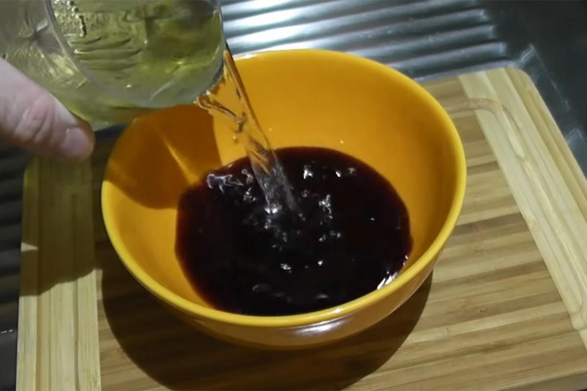 Шаг 3 приготовления Мясо кабана в духовке с соусом